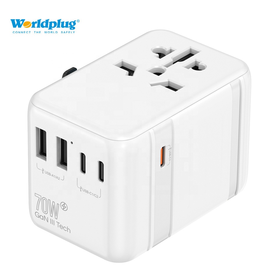 Travel Adapter Universal - Adattatore Universale da Viaggio con Presa