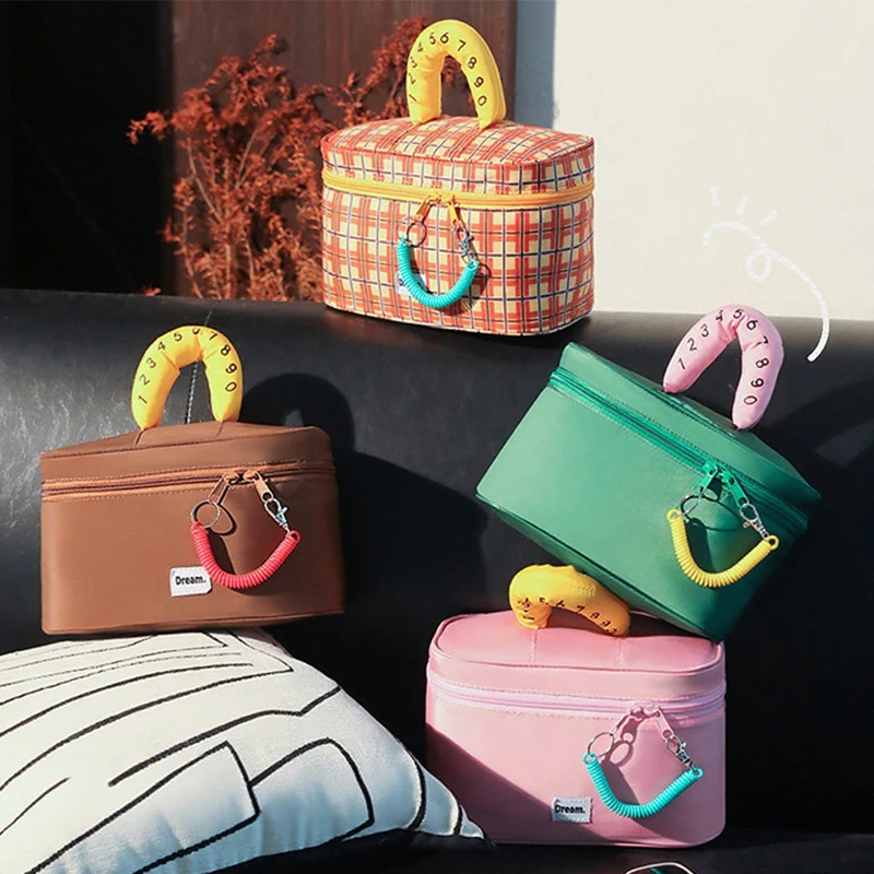 Borsa per cosmetici portatile  - Travel Accessories Electronics recensione e prezzo