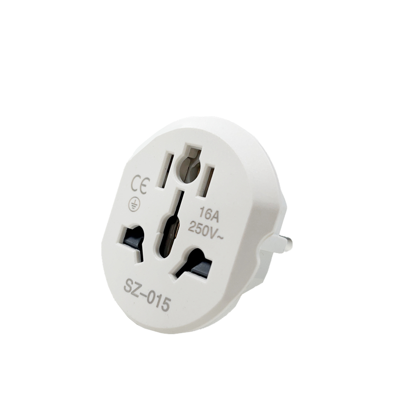 Convertitore universale per sp - Travel Adapter Universal recensione e prezzo