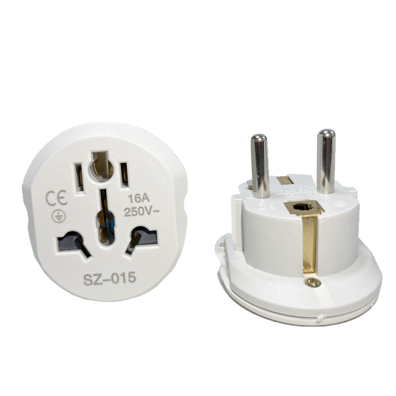 Convertitore universale per sp - Travel Adapter Universal recensione e prezzo