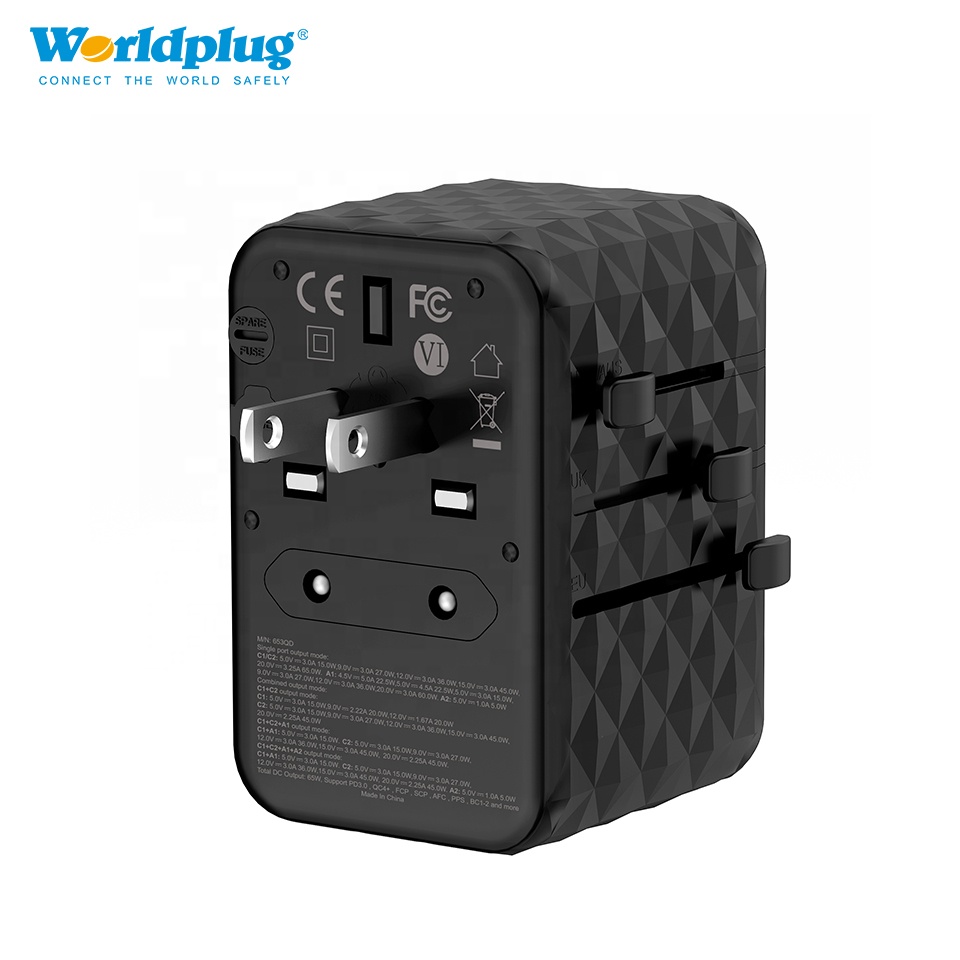 Caricabatterie da Viaggio PD3. - Travel Adapter Universal recensione e prezzo